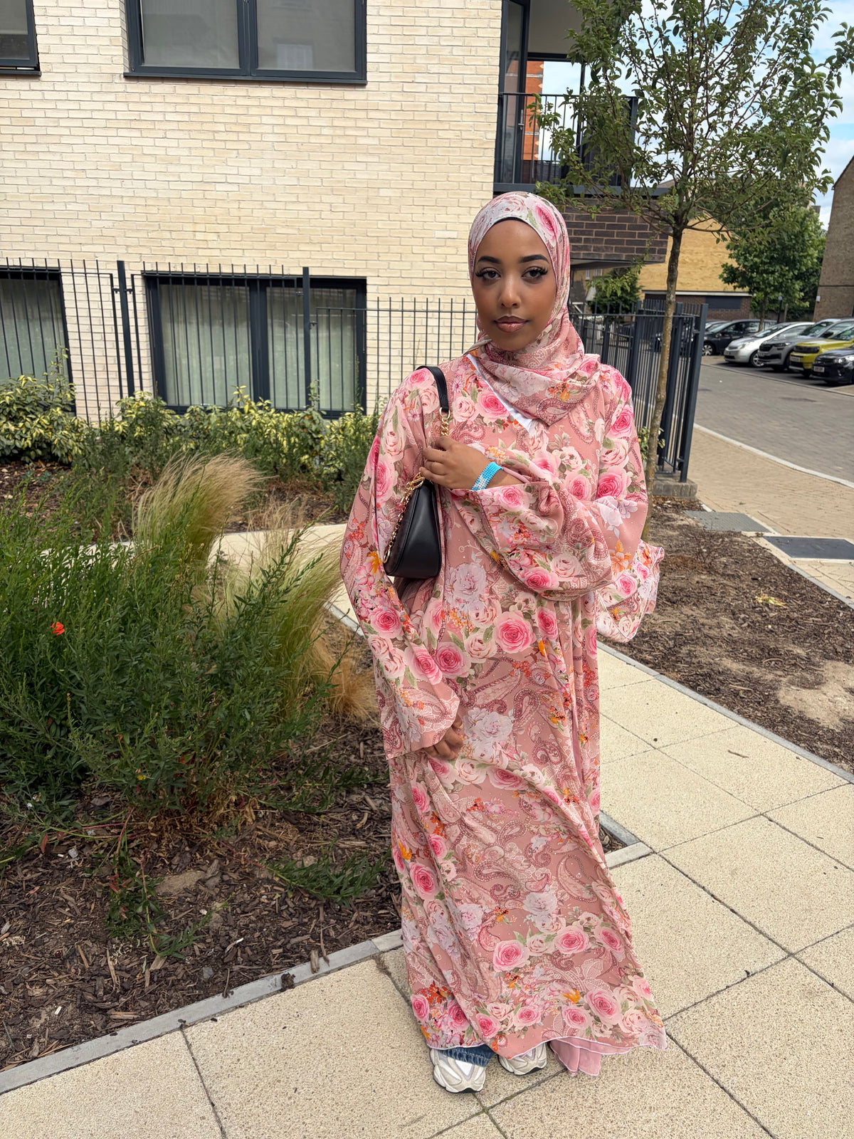 Munira Abaya