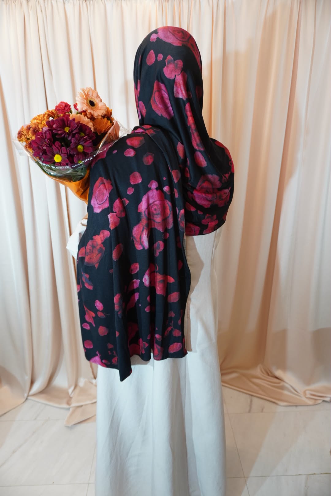 Red Rose Stretch Jersey Hijab